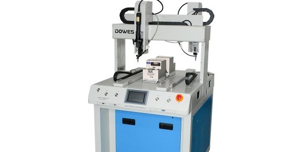 液晶電視背板在線(xiàn)式自動(dòng)鎖螺絲機(jī)設(shè)備解決方案-堅(jiān)豐股份
